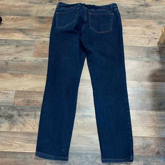 NWOT LOFT Curvy Skinny Jeans.  Size 6 - Picture 8 of 10